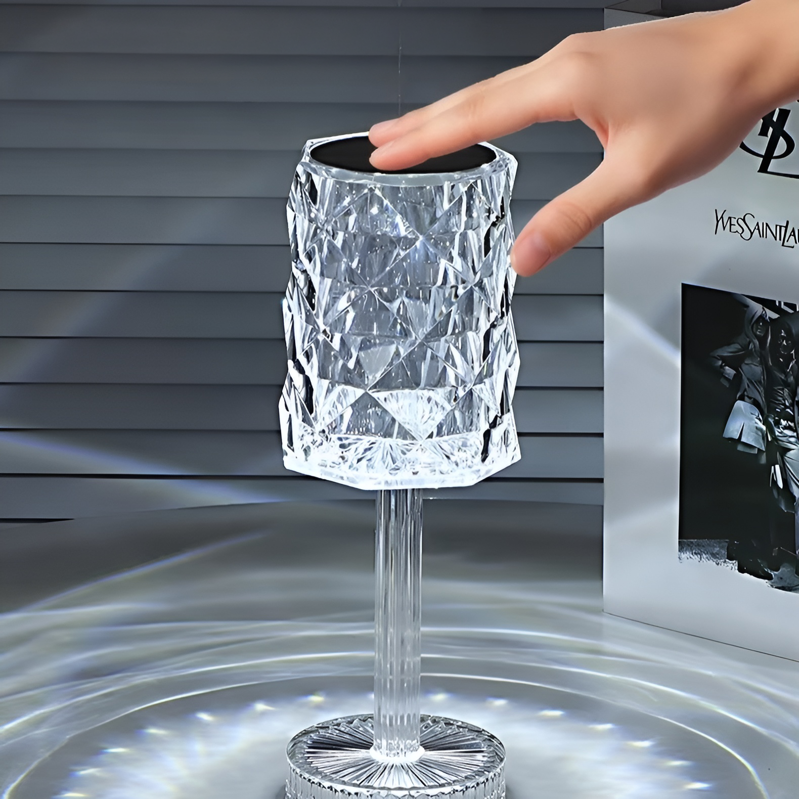 Ledsen™ SparkleLamp: Elegante Verlichtende Kristallen Diamanten Fonkel Lamp